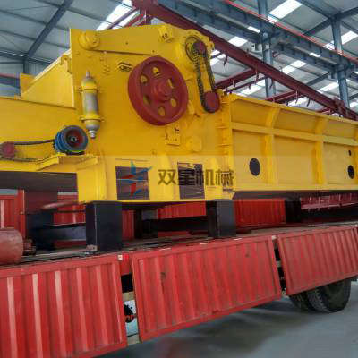 木材模板粉碎機型設備發貨現場