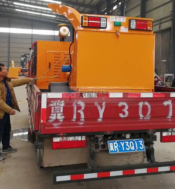 樹枝粉碎機一臺發往河北邢臺