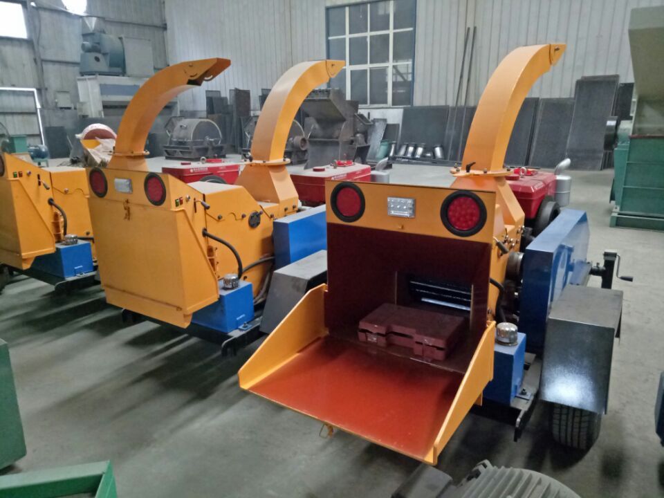 樹枝粉碎機設備結構和工作要注意的幾個方面