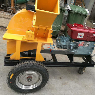 移動式木材粉碎機