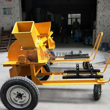 移動式木材粉碎機