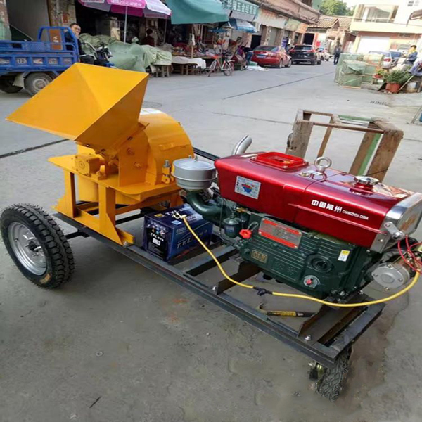 移動式木材粉碎機