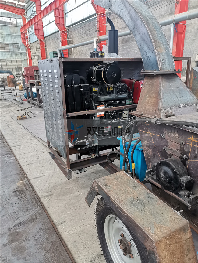 800型樹枝粉碎機生產車間實拍