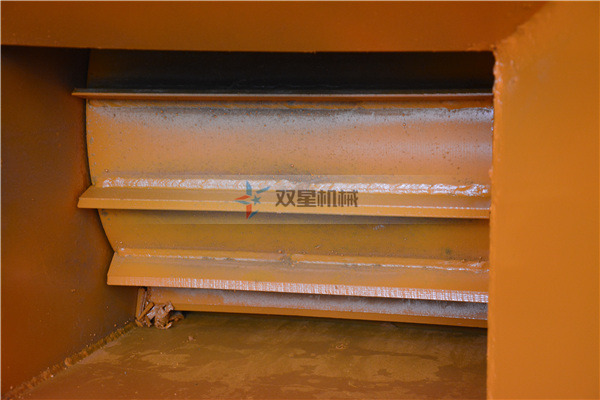 樹枝粉碎機進料口