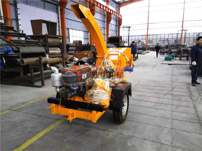 移動樹枝粉碎機|園林樹枝粉碎機發貨現場