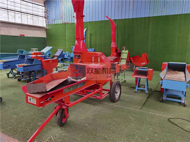 秸稈木材粉碎機設備倉庫實拍