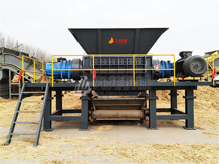 含水量過高的濕木材<a href='http://www.xianhfw.com' target='_blank'><span><a href='http://www.xianhfw.com/1/229.html' target='_blank'><span>樹枝粉碎</span></a>機</span></a>價格
不適合用木材粉碎機粉碎