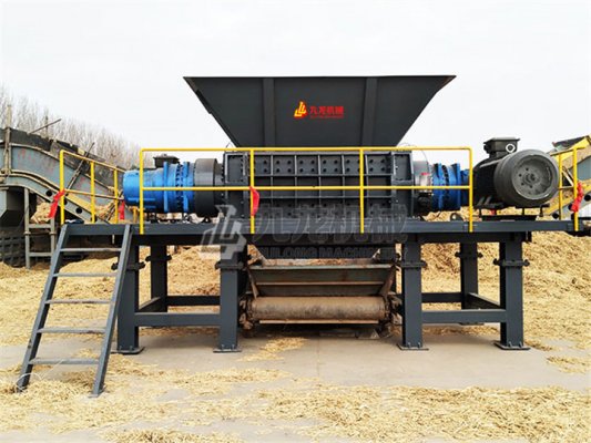 秸稈粉碎機工作中樹枝粉碎機廠家的使用技巧有哪些
