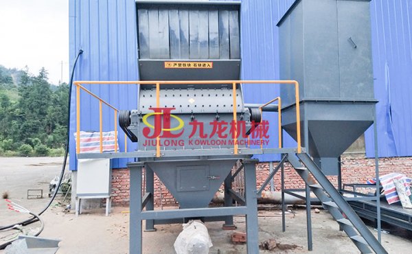 木頭破碎機工作與樹枝粉碎機價格
保養有著不可分的關系