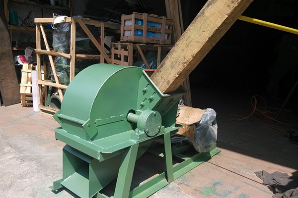 皓星鋸末粉碎機的<a href='http://www.xianhfw.com' target='_blank'><span><a href='http://www.xianhfw.com/1/229.html' target='_blank'><span>樹枝粉碎</span></a>機</span></a>價格
優勢特點和適用范圍