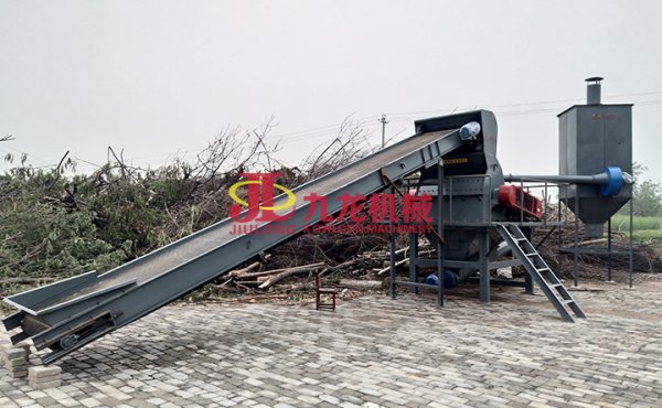 木材撕碎機在廢舊樹枝粉碎機價格
木材回收行業的前景