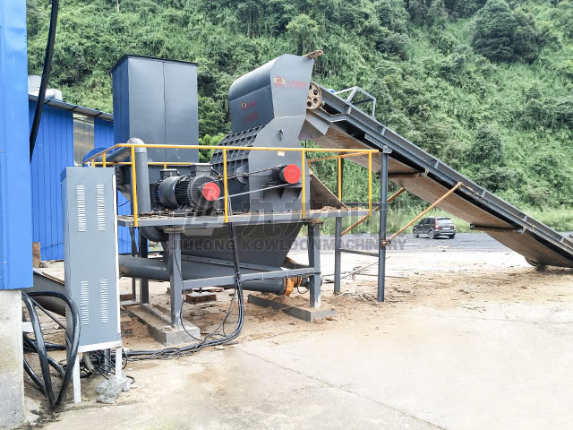 <a href='http://www.xianhfw.com' target='_blank'><span>木材粉碎機(jī)</span></a> 木材粉碎機(jī)