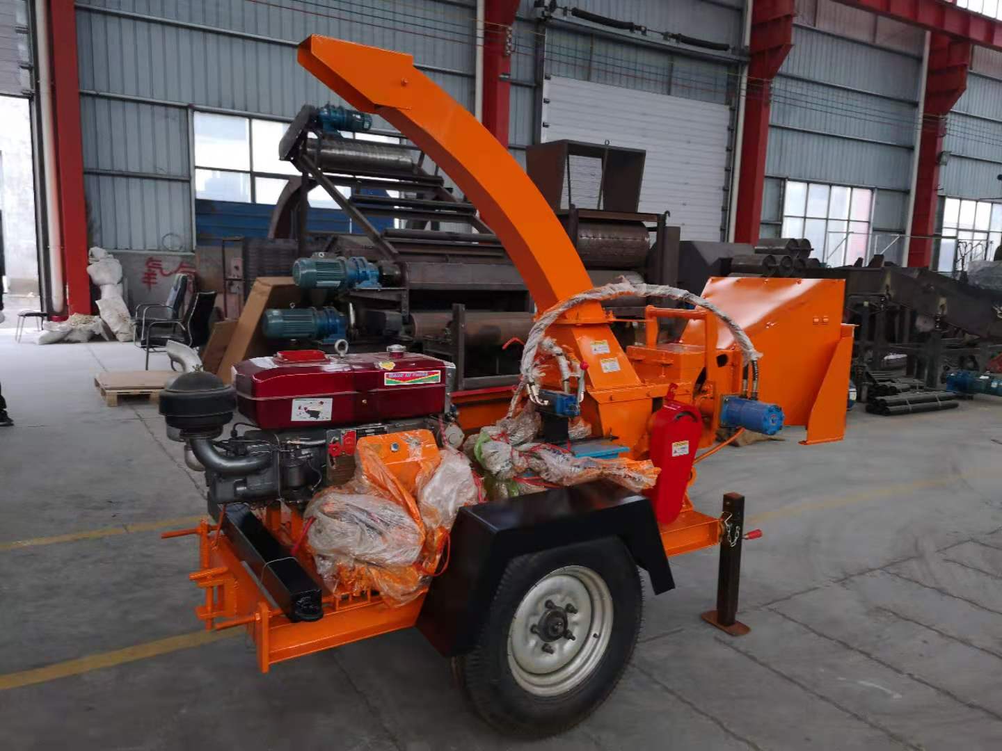 木材粉碎機的除<a href='http://www.xianhfw.com' target='_blank'><span><a href='http://www.xianhfw.com/1/229.html' target='_blank'><span>樹枝粉碎</span></a>機</span></a>廠家塵問題該怎么解決