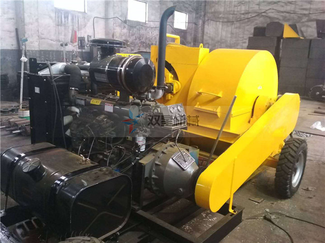 皓星帶大家了解<a href='http://www.xianhfw.com' target='_blank'><span><a href='http://www.xianhfw.com/1/229.html' target='_blank'><span>樹枝粉碎</span></a>機</span></a>價格雙口鋸末粉碎機